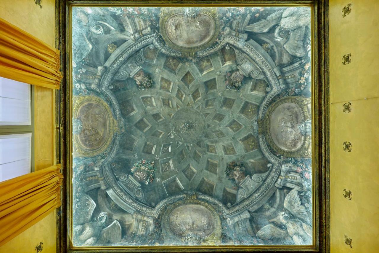 Palazzo Di Alcina - Residenza D'Epoca - Luxury- Bed & Breakfast โบโลญญา ภายนอก รูปภาพ