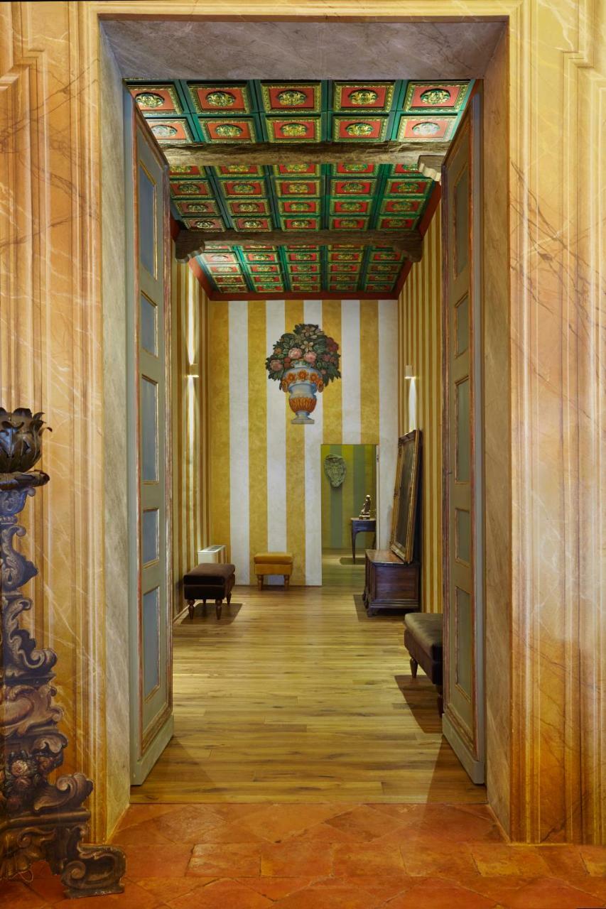 Palazzo Di Alcina - Residenza D'Epoca - Luxury- Bed & Breakfast โบโลญญา ภายนอก รูปภาพ
