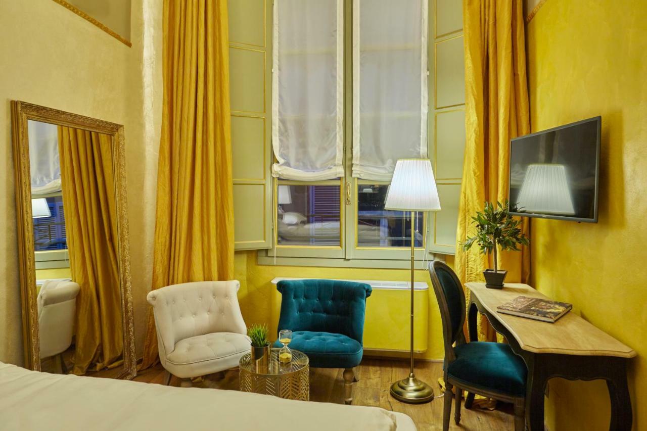 Palazzo Di Alcina - Residenza D'Epoca - Luxury- Bed & Breakfast โบโลญญา ภายนอก รูปภาพ