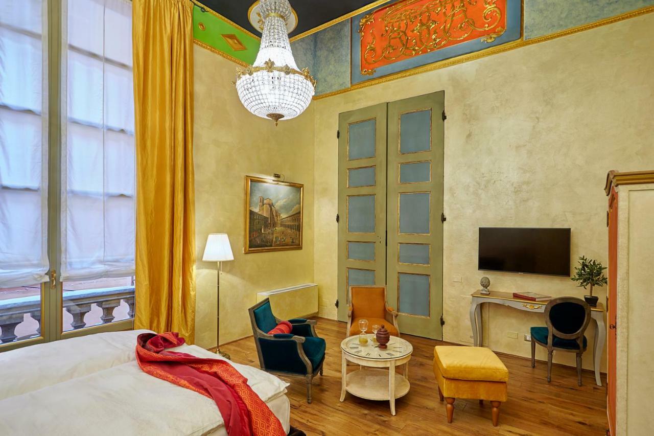 Palazzo Di Alcina - Residenza D'Epoca - Luxury- Bed & Breakfast โบโลญญา ภายนอก รูปภาพ