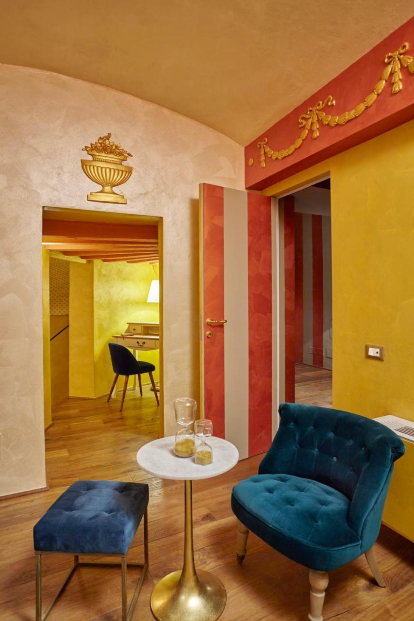 Palazzo Di Alcina - Residenza D'Epoca - Luxury- Bed & Breakfast โบโลญญา ภายนอก รูปภาพ