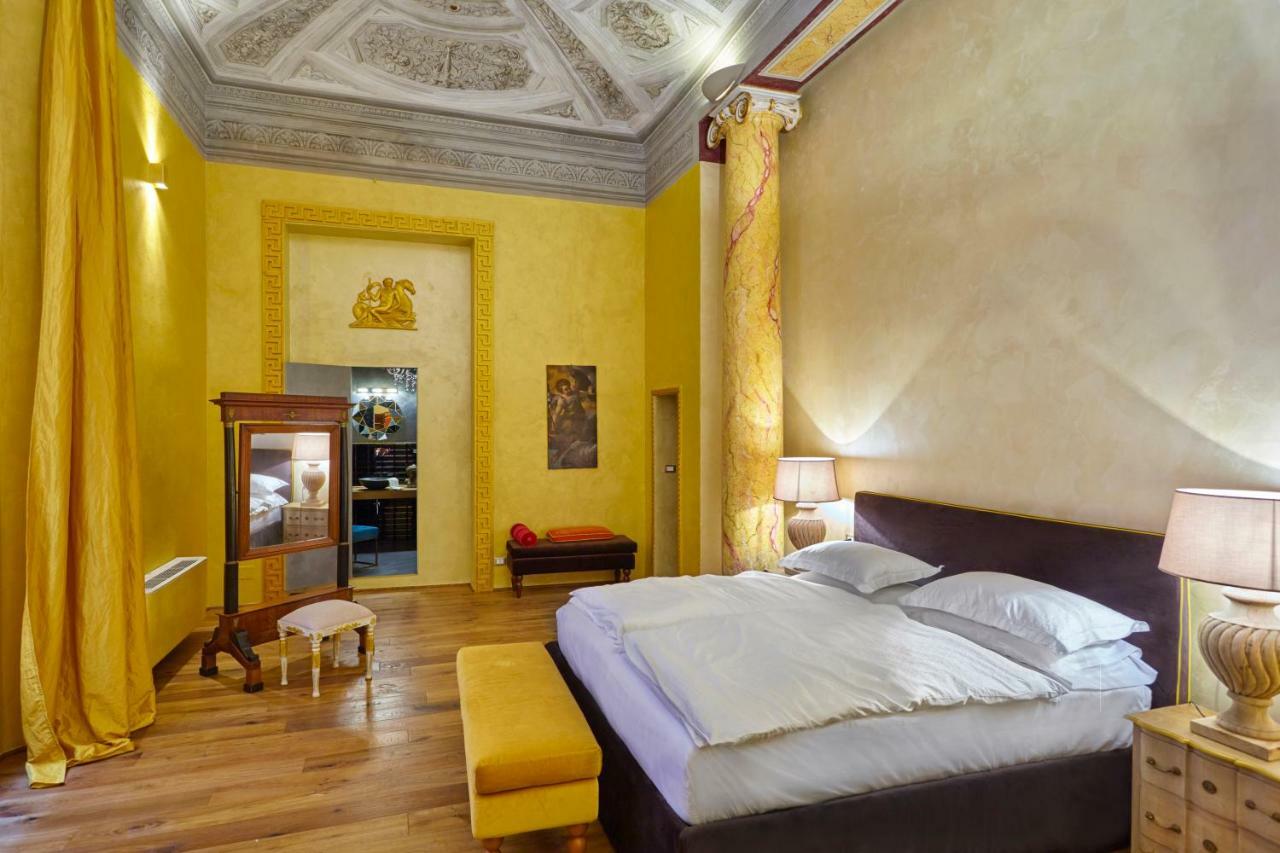 Palazzo Di Alcina - Residenza D'Epoca - Luxury- Bed & Breakfast โบโลญญา ภายนอก รูปภาพ